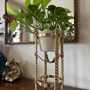 Gold candle holder or plant holder